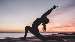 Важни за жените над 40 години: Само с 4 упражнения у дома и талията ви ще се стопи