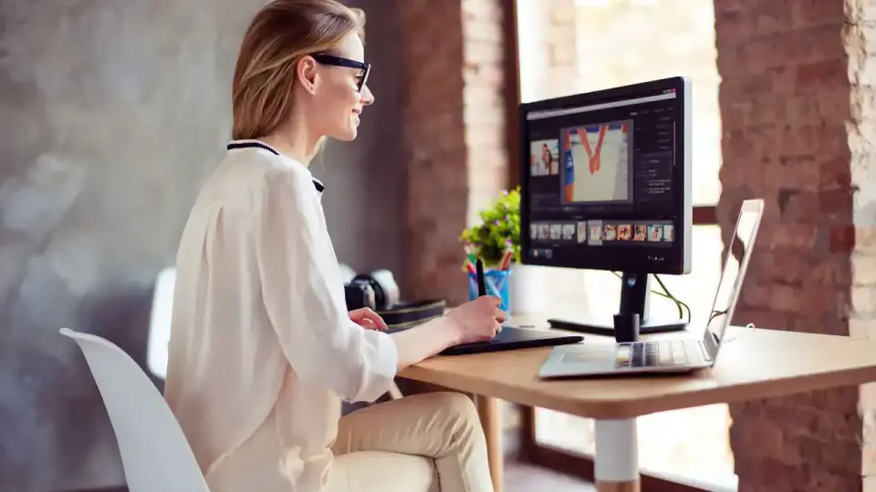 Жена нае частен детектив да следи мъжа й и разкри скандална тайна