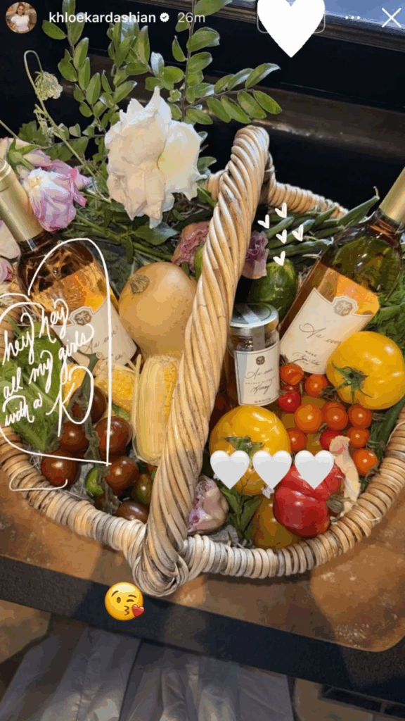 Скандални снимки разкриват какви ги свършиха Хари и Меган на партито на Крис Дженър