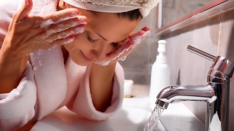 След тази процедура лицето ви ще изглежда сякаш е обработено с фотошоп