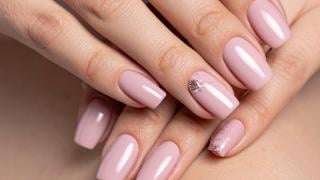 Ноктите ще спрат да се чупят, направите ли това