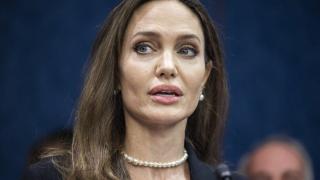 Джоли с брутални думи за "човешкото сафари" в Украйна: Беше трудно да видя това