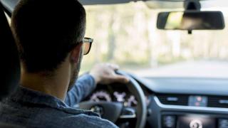 Жена му започна да ражда в колата и той, с крак на спирачката...