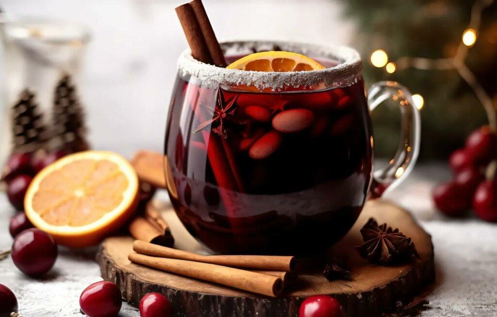 Топли зимни напитки, които ще накарат кожата ви да сияе