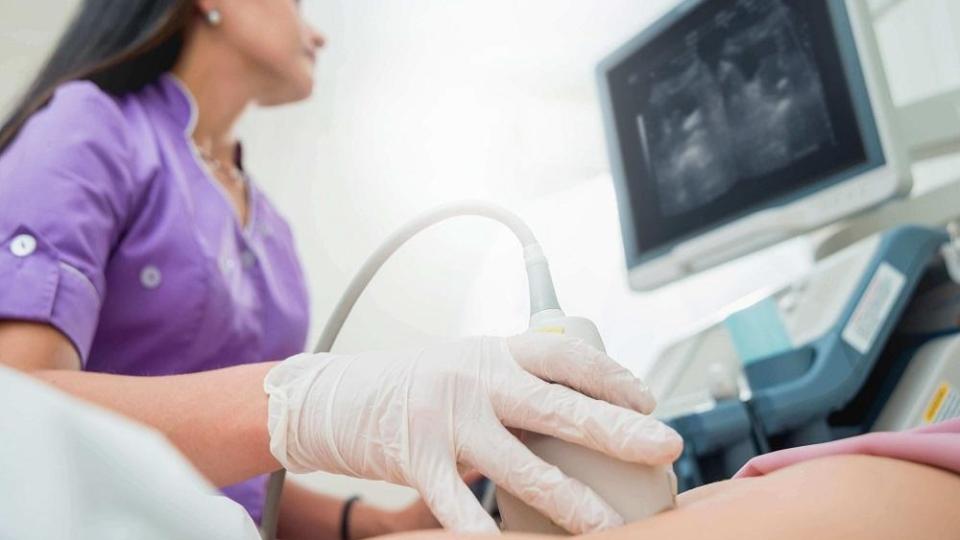 14-г. ученичка отиде на лекар заради обилна менструация, лекарите се видяха в чудо