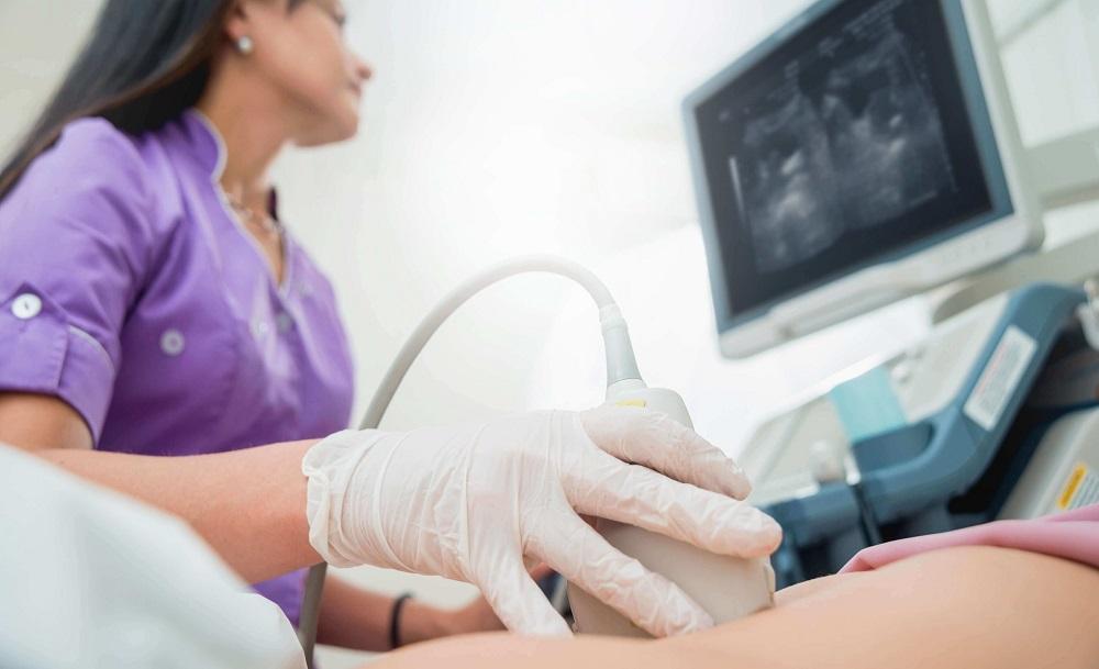 14-г. ученичка отиде на лекар заради обилна менструация, лекарите се видяха в чудо