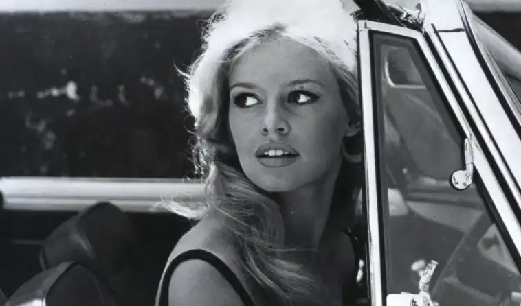 Черна дата: Бриджит Бардо кара всички във Франция да склонят глава