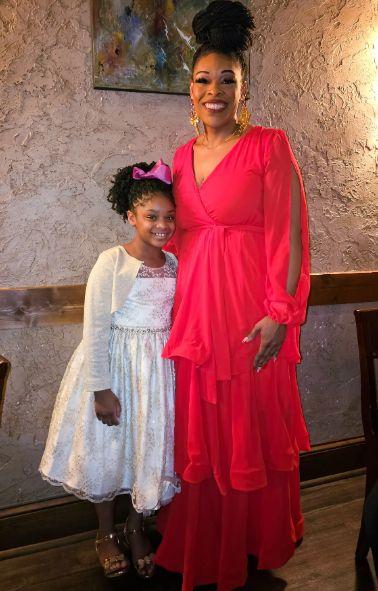 Жена даде обещание на умиращия си баща и сега не прилича на себе си Снимки