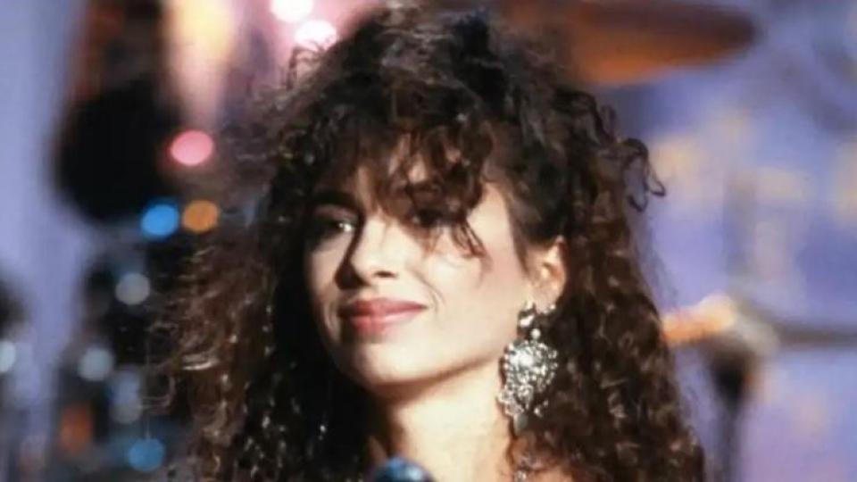 Напълно неузнаваема: Феновете не могат да разпознаят поп звезда от 80-те Снимки