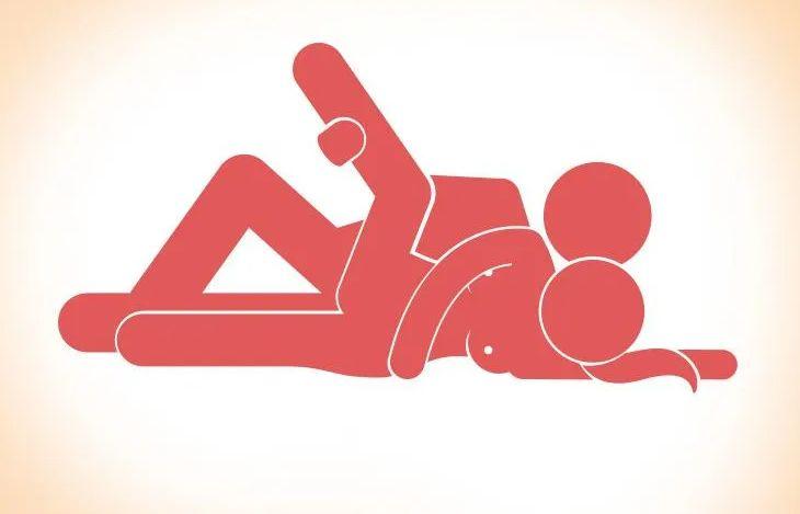 Още 5 секс пози, които всяка жена с пищни извивки трябва да пробва Снимки 18+