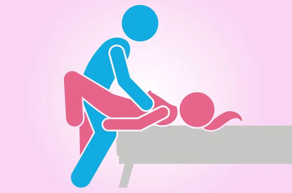 Още 5 секс пози, които всяка жена с пищни извивки трябва да пробва Снимки 18+