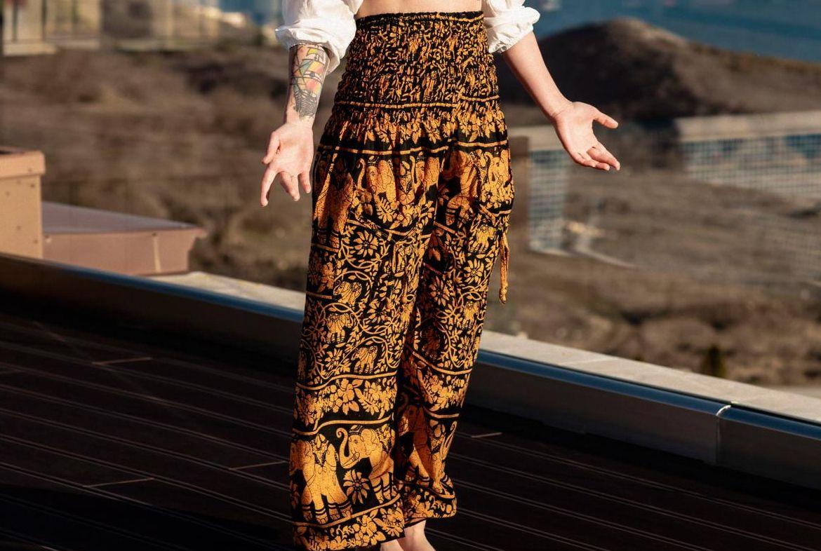 Модата се връща назад: 7 ретро дрехи от 80-те, които ще са хит през 2026 г. Снимки