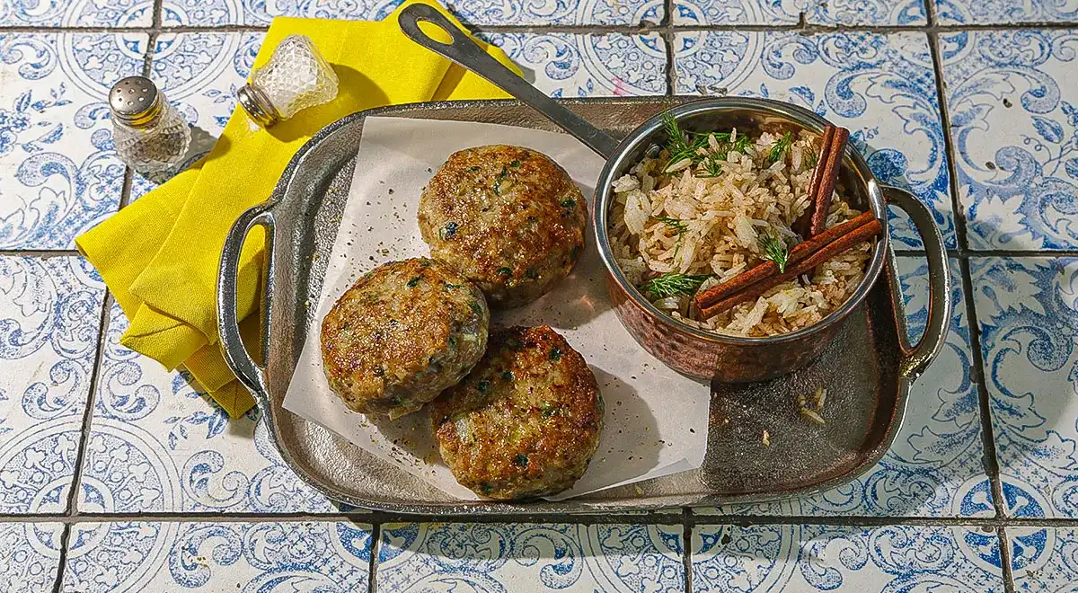 Сочни пилешки кюфтенца, които ще ви пренесат в сърцето на Ориента