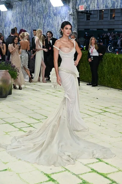 Най-дръзките и полуголи визии от Met Gala 2026 Снимки 18+