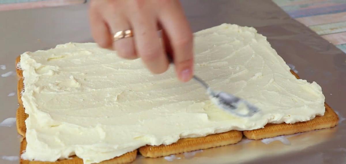 Рецепта за бърза, лесна и вкусна торта „Къщичка“ без печене