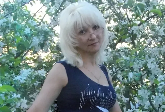Три деца избягаха след 11 години плен в дома си, майка им се самоуби Снимки