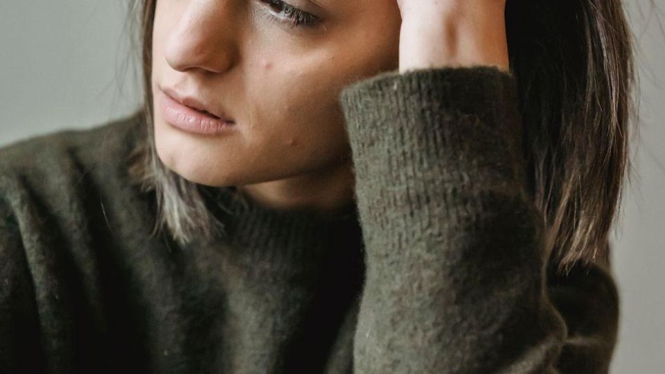 Този лекар съсипа живота ми: Кошмарът на Беки, която 11 години чака да умре от рак