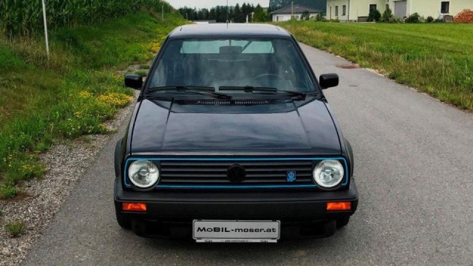 Golf на 30 години струва 110 000 евро (СНИМКИ)