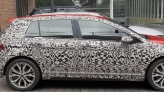 Първи СНИМКИ и подробности за новия Volkswagen Golf 2020