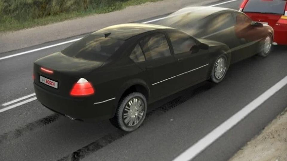 Как да избегнем ПТП, ако колата пред нас спре рязко? Отговор от автоинструктора.