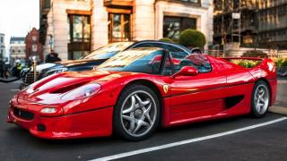 Кошмарът на монтьора: Смяната на съединител на  Ферари F50 много боли