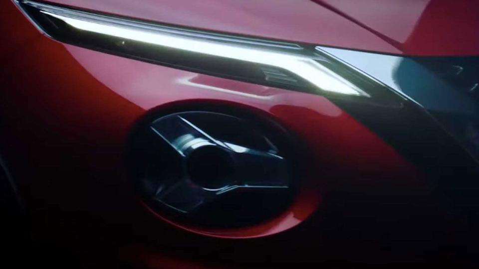 Ново ВИДЕО с новия Nissan Juke - само не мигайте!