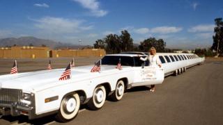 Захвърлиха на паркинг най-дългата лимузина в света ВИДЕО