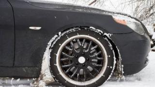 Прост и евтин начин как да се справим с леда под калниците ВИДЕО