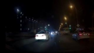 Вижте какво направи полицай при преследване, на което би завидял и Джеки Чан ВИДЕО