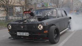 Всички се страхуват от тази Волга от ада с V8 и чудовищна мощност ВИДЕО