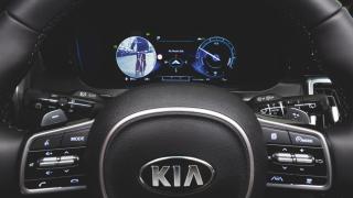 Kia представи уникална технология за контрол на слепите зони ВИДЕО