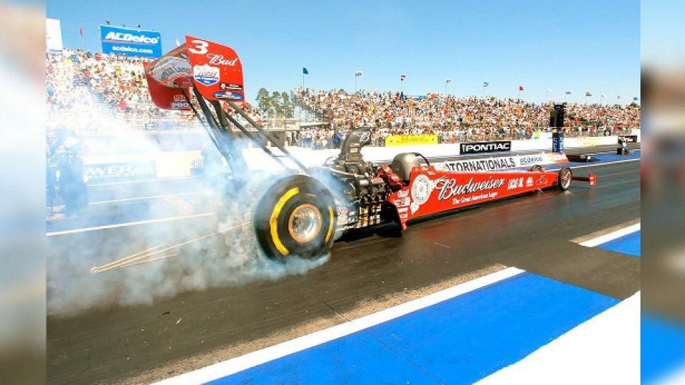 Най-зрелищните катастрофи на драгстери в историята на спорта ВИДЕО