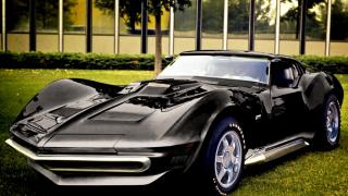 Вижте колата с най-необичайните задни фарове в автомобилната история ВИДЕО