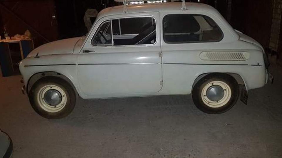 Продава се рядък "гърбат" Запорожец от 1969 година СНИМКИ