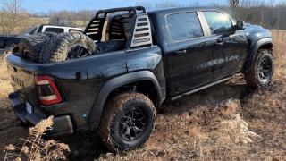 Блогър прескочи ручей с мощния си пикап и сега жестоко съжалява ВИДЕО