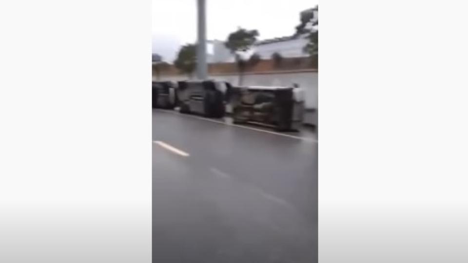 ВИДЕО с преобърнати автомобили предизвика спорове в мрежата