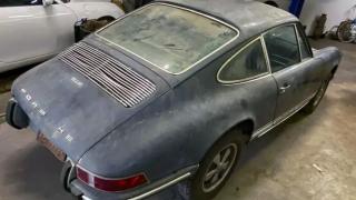 Продава се Порше, оставено в гаража за цели 40 години СНИМКИ