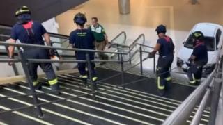 Опит за кражба на Mazda завърши по уникален начин СНИМКИ