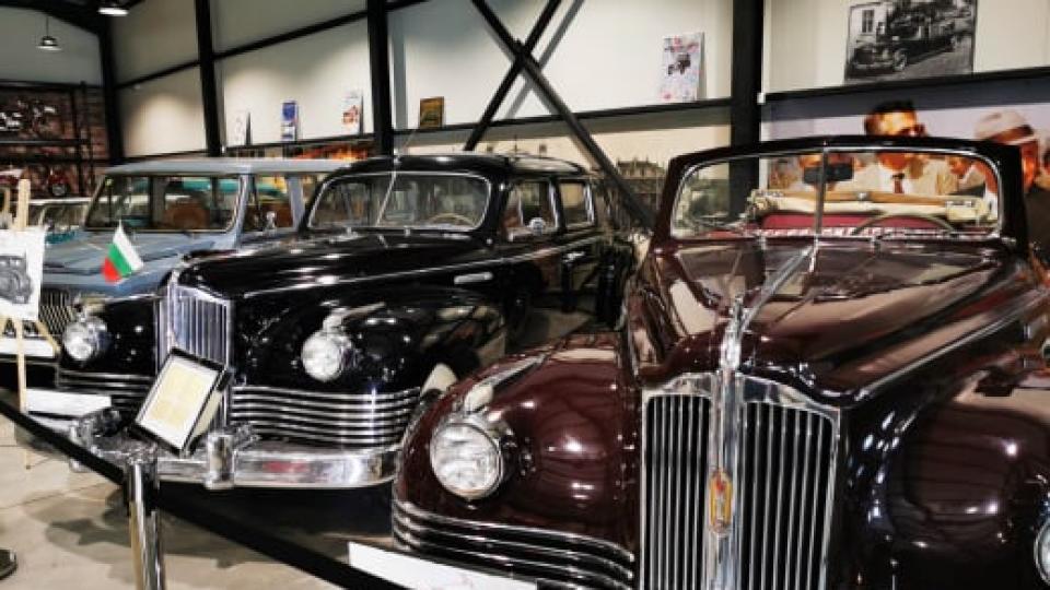 Бизнесмен разкри пред БЛИЦ TV уникални подробности за колите на Тодор Живков, Пеле и Елвис Пресли! ВИДЕО/СНИМКИ