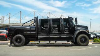 Двигател 9 литра и шест врати: Как се шофира най-големия пикап в света ВИДЕО