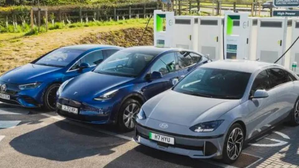 Експерти разясниха кои електромобилите са с най-дълъг пробег след зареждане от всяка марка