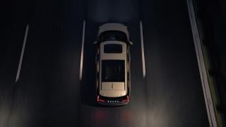 Volvo показа първия премиум миниван в историята си