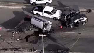 Съботна подборка от зрелищни ВИДЕА: Камион се понесе с отказали спирачки и стана страшен инцидент