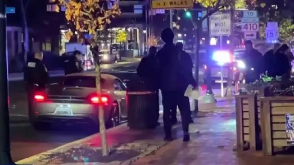 Бандити се вмъкнаха в кола, но няма да повярвате защо не я откраднаха ВИДЕО