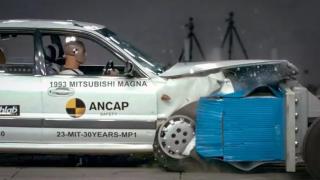 Краш тест на 30-годишно Mitsubishi ВИДЕО