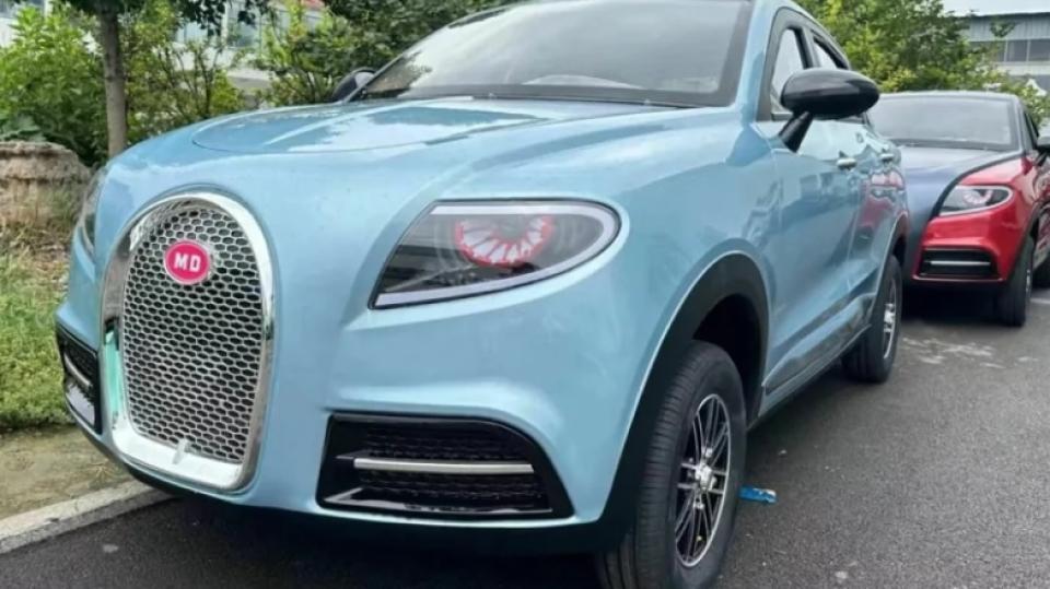 Mercedes, Porsche и Mini: Произвеждат евтини копия на известни коли СНИМКИ