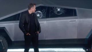 Големи проблеми за Илон Мъск в Tesla