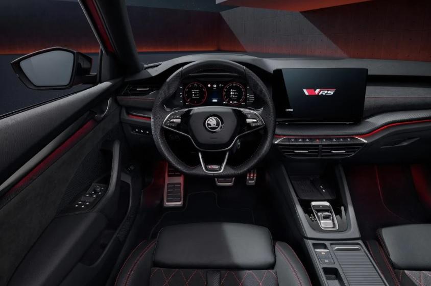 Пускат в продажба топ заредената версия на Skoda Octavia СНИМКИ