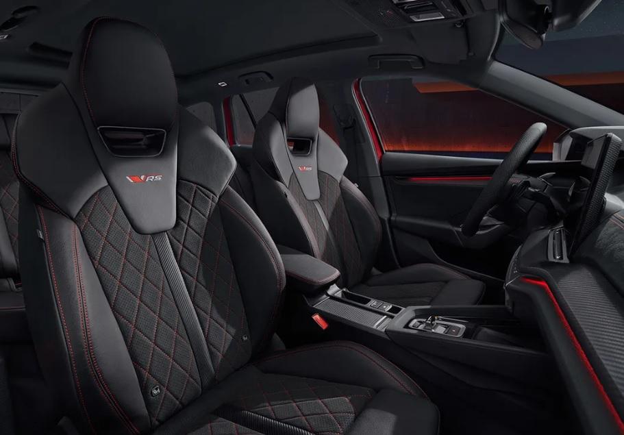 Пускат в продажба топ заредената версия на Skoda Octavia СНИМКИ