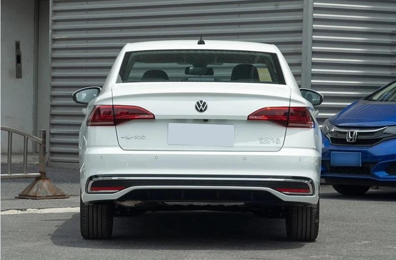 Volkswagen изненада с ниска цена на новото поколение на бюджетен модел СНИМКИ